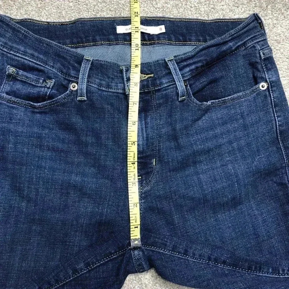 Levi’s Classic Bootcut Jeans - Picture 3 of 11